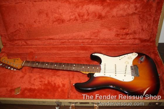 1983 Fender '62 Reissue Stratocaster. SOLD.